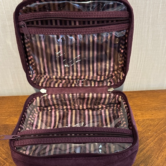 Estee Lauder Plum Cosmetic Case with Gold Accents - Picture 2 of 6